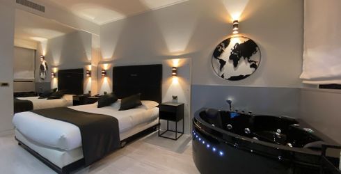 hotel room image