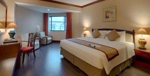 hotel room image