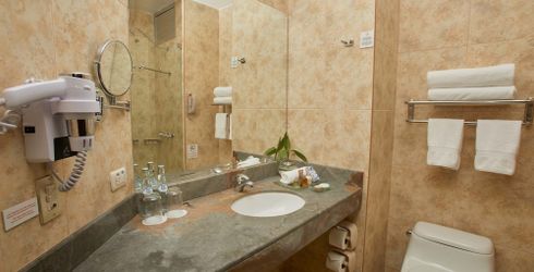hotel room image