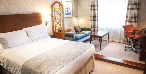 hotel room image