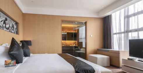 hotel room image