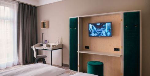 hotel room image