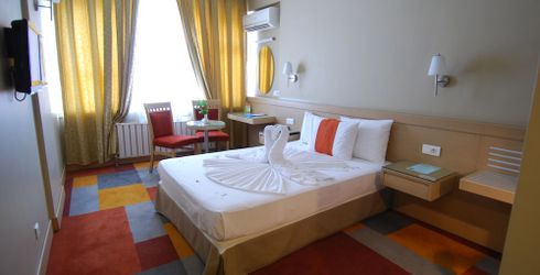hotel room image