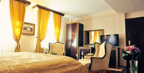 hotel room image