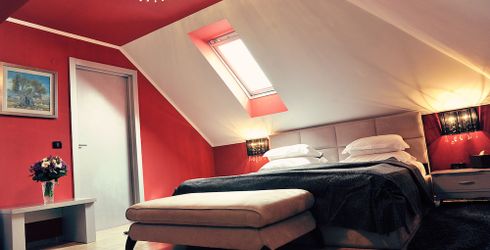 hotel room image