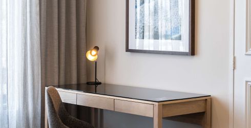 hotel room image