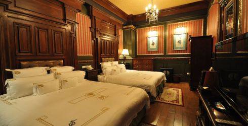 hotel room image