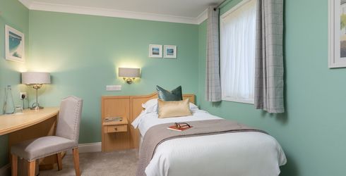 hotel room image