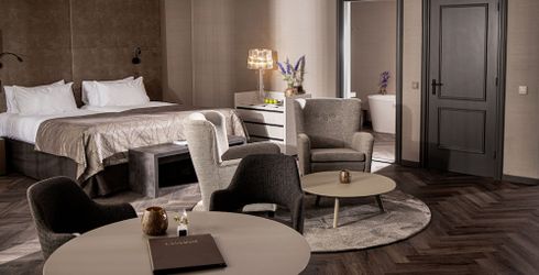 hotel room image