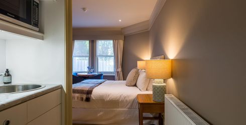 hotel room image