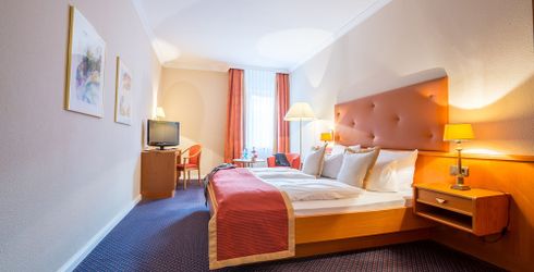 hotel room image