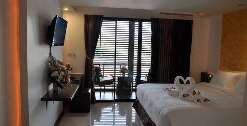 hotel room image