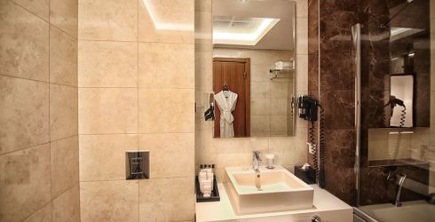 hotel room image