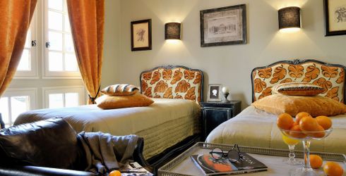 hotel room image