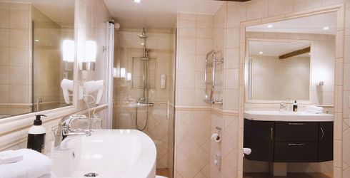 hotel room image