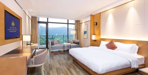 hotel room image