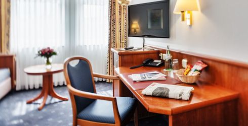hotel room image