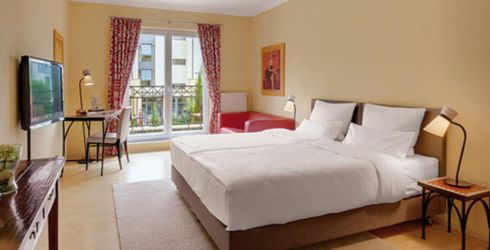 hotel room image