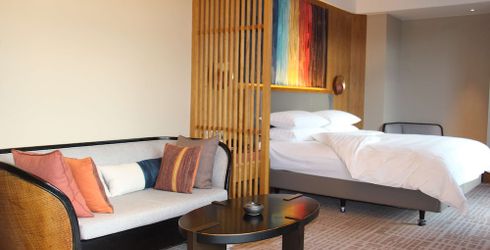hotel room image