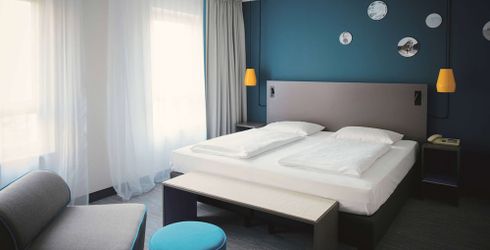 hotel room image