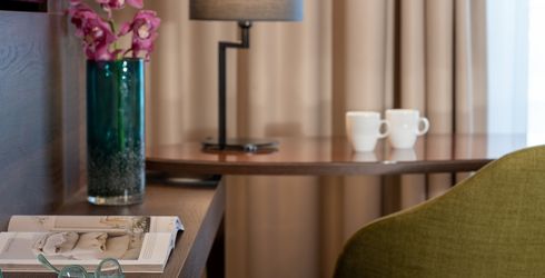hotel room image
