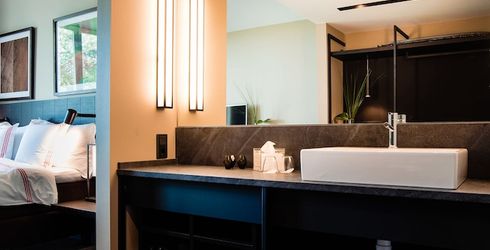 hotel room image