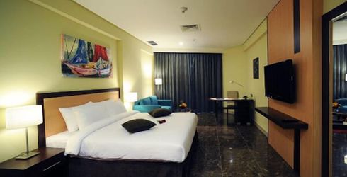 hotel room image