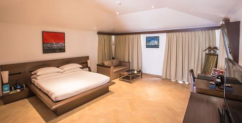 hotel room image