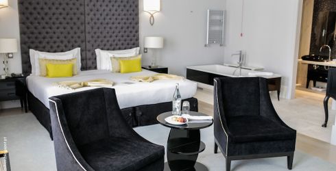 hotel room image