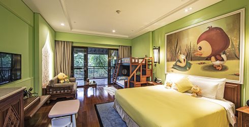 hotel room image