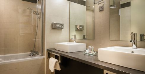 hotel room image