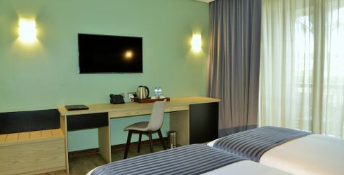 hotel room image