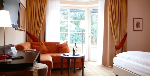 hotel room image