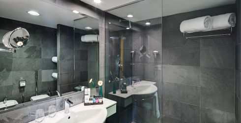 hotel room image