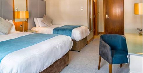 hotel room image