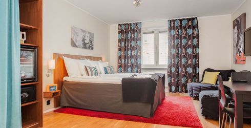 hotel room image
