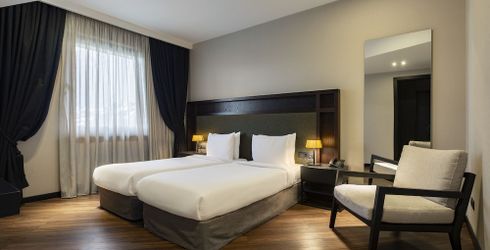 hotel room image