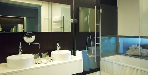 hotel room image