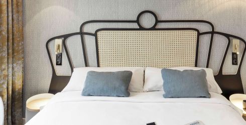 hotel room image