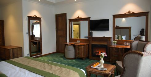 hotel room image