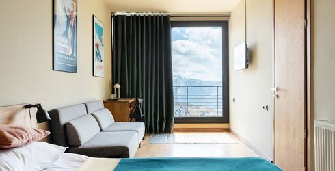 hotel room image