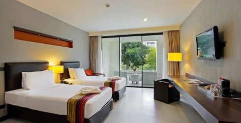 hotel room image