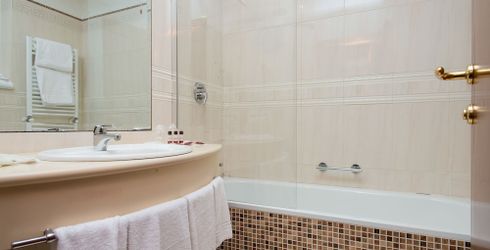 hotel room image