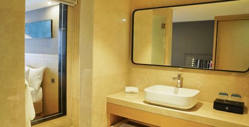 hotel room image