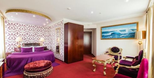 hotel room image