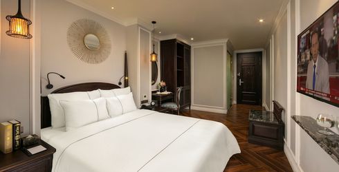 hotel room image