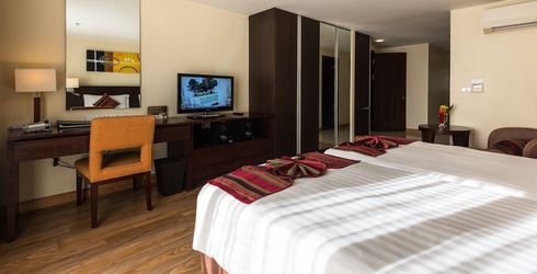 hotel room image