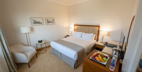 hotel room image