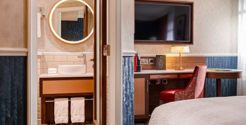 hotel room image