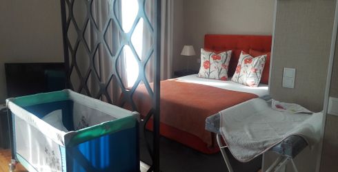 hotel room image